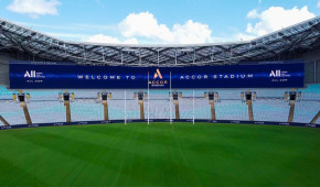 Accor Stadium - Ecran géant en place