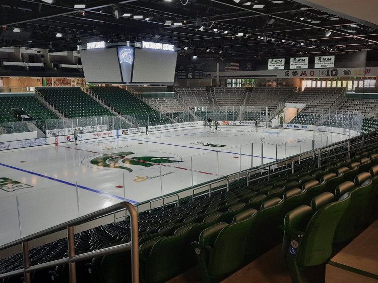Clarence L. Munn Ice Arena