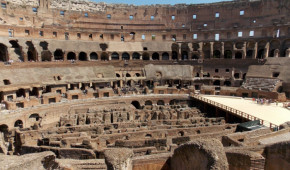 Colosseo - Intérieur avec le système en sous-sol