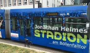 Jonathan-Heimes-Stadion am Böllenfalltor - Tram avec le nom pour la saison 2016-2017