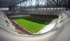 Le stade de Curitiba ouvert pour un match test