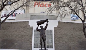 Rexall Place - Statue de Wayne Gretzky