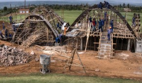 Rwanda Cricket Stadium - Construction en cours - copyright Rwanda Cricket Stadium Foundation