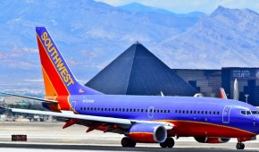Southwest Airlines contre le terrain du stade de Las Vegas