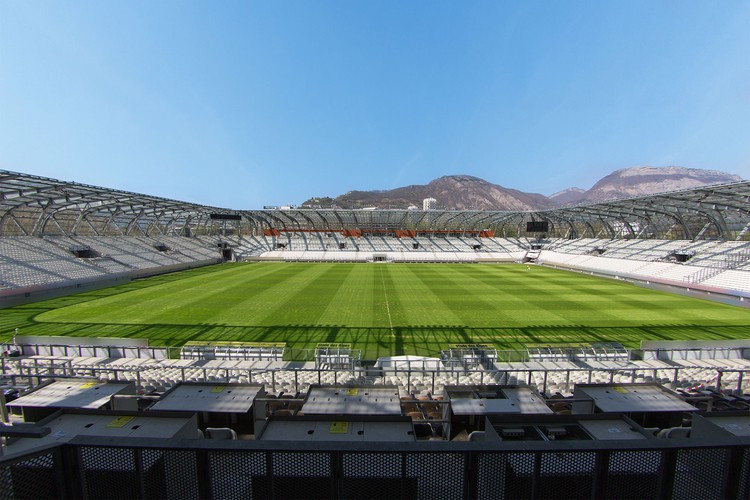 Galerie d'images de Stade des Alpes •