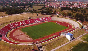 FK Vojvodina Novi Sad – Radnik Surdulica (+ FK Kabel) – Au stade