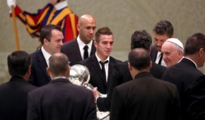 Un stade au nom du Pape François en Argentine